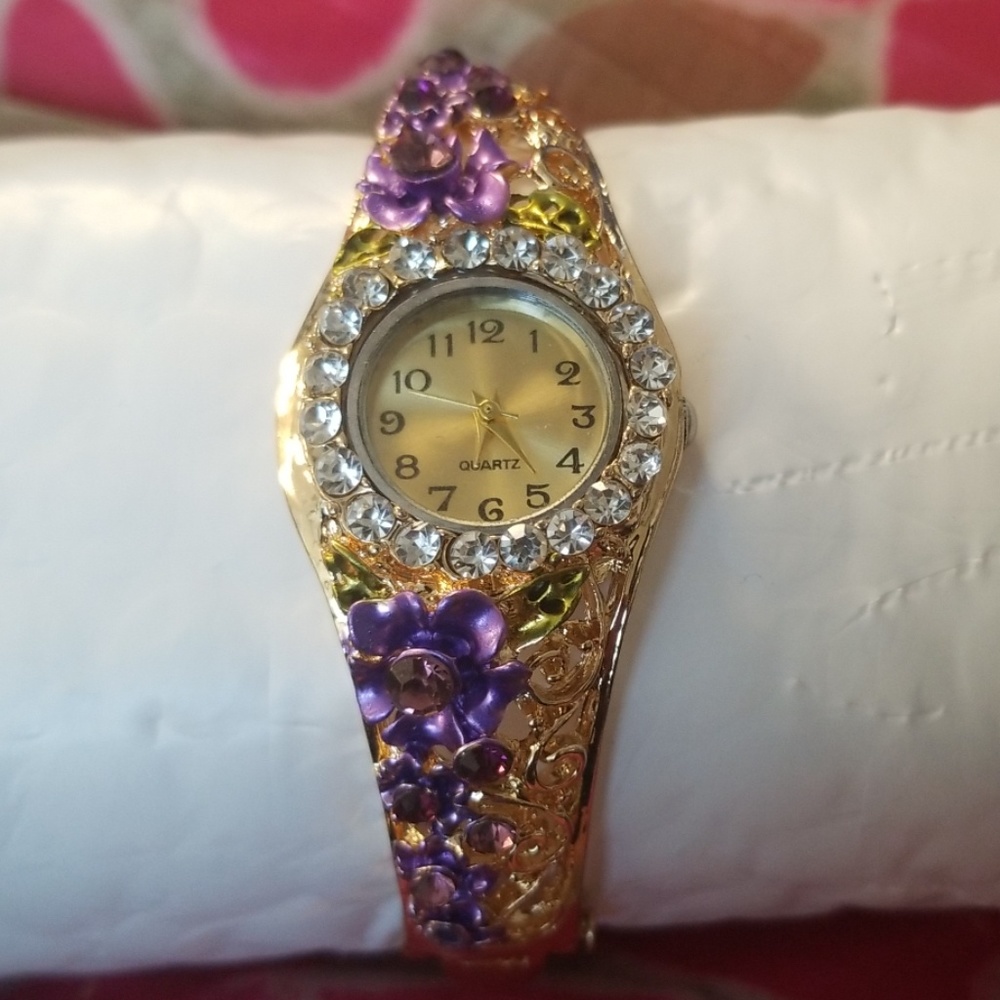 Elegant watch bracelet